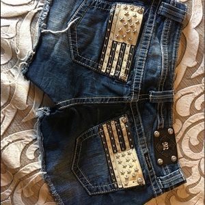 Miss Me shorts size 31